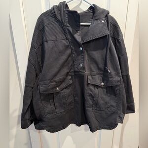 Free People
We The Free Marlie Washed Pullover Jacket in black Size M
